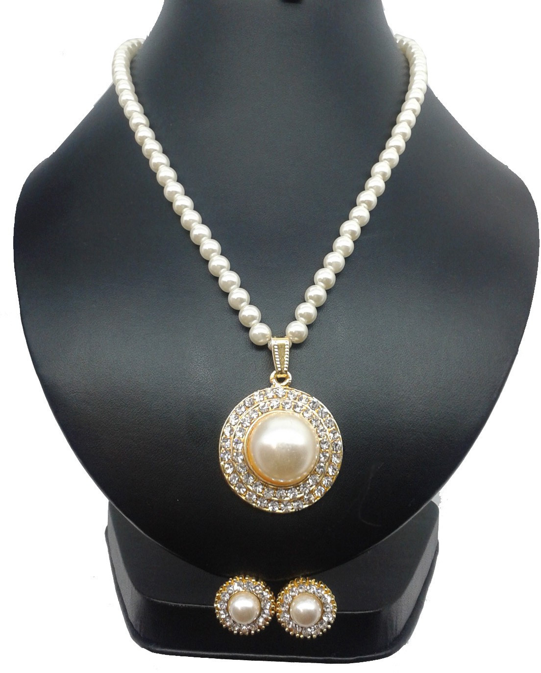 Deals - Delhi - Bead Jewellery <br> Earrings, Pendants, Necklaces<br> Category - jewellery<br> Business - Flipkart.com
