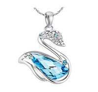 Nevi Pendants & Lockets