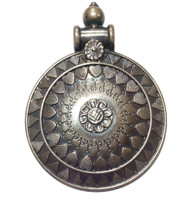 Jewels India Pendants & Lockets