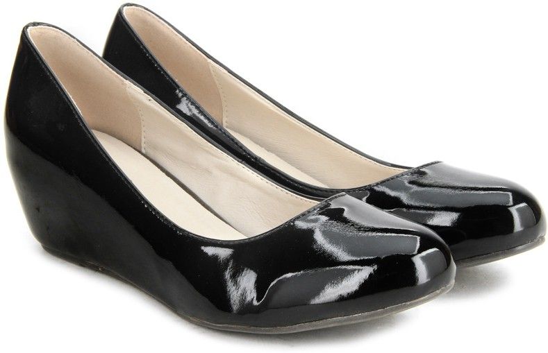 View Women's Footwear Mochi, Carlton London... exclusive Offer Online(footwear)