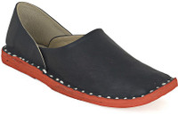Paduki Ethnic Mojaris(Black) RS.719.00