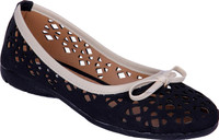 Goyal Black Cutwork Bellies(Black) RS.398.00