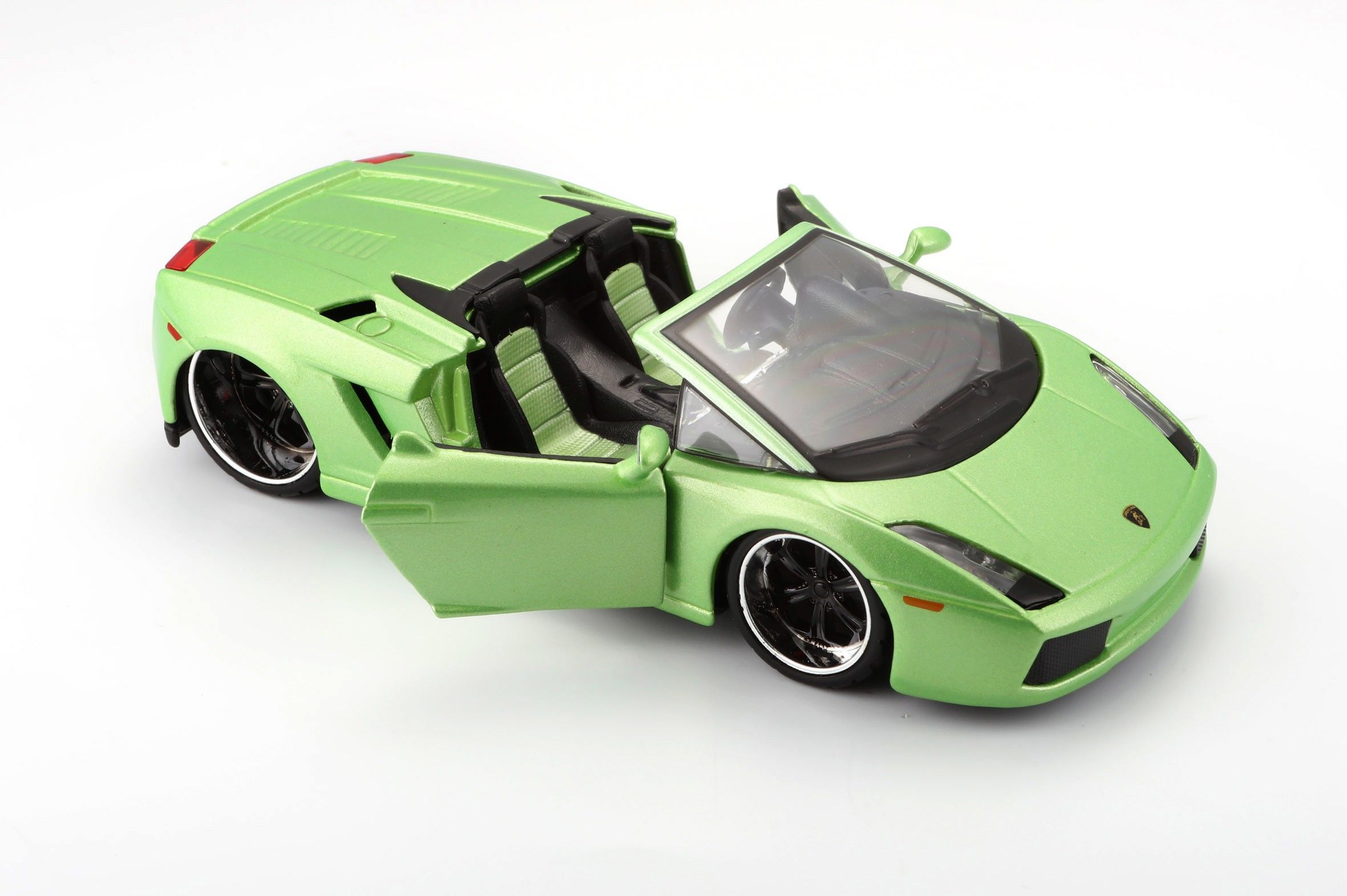 【⭐値下げ⭐】Lamborghini Gallardo Spider ミニカー Bburago Die Cast 1:32 Scale Lamborghini Gallardo Spyder car - Die