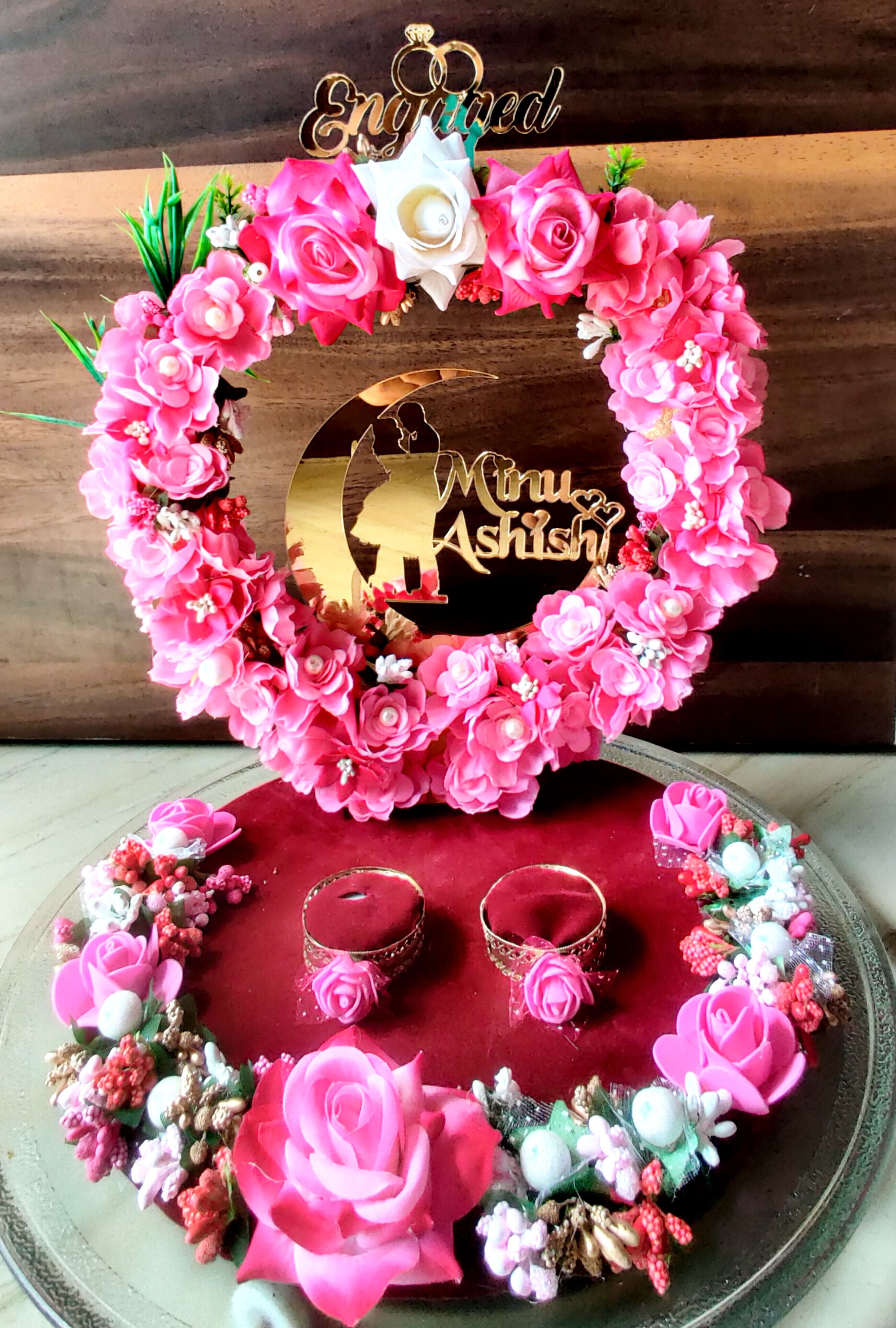 Customize Engagement Ring platter with beautiful Floral work